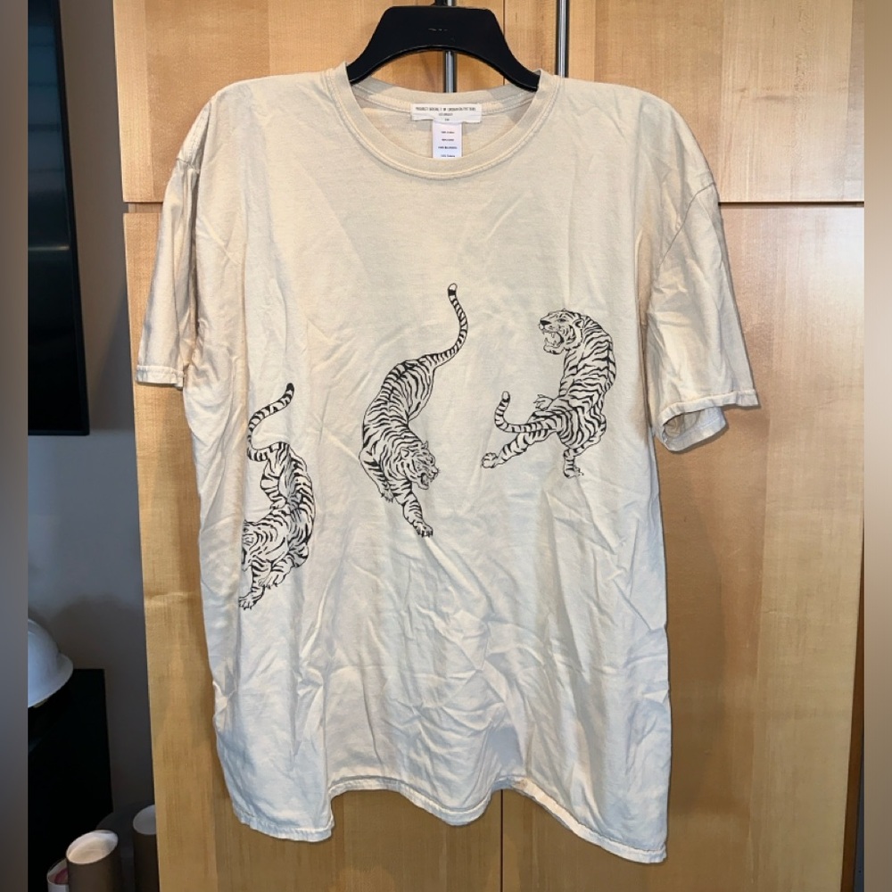 Urban Outfitters Oversized Tiger Graphic Tee